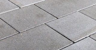 Купить тротуарную плитку 300х300х30 от 878 руб. в Новомосковске