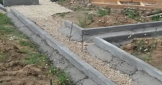 Установка бордюров для плитки в Новомосковске в октябре