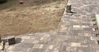 Профессиональная укладка тротуарной плитки на клей в Новомосковске в октябре