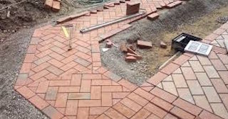 Укладка тротуарной плитки в Новомосковске в октябре
