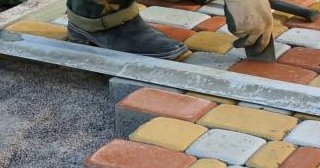 Укладка клинкерной брусчатки в Новомосковске: цена от 826 руб. за м2