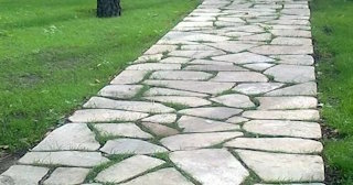 Профессиональная укладка камня на дорожки в Новомосковске в октябре