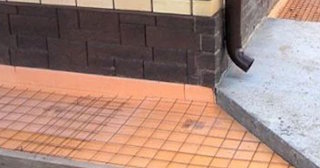 Утепление отмостки в Новомосковске в октябре
