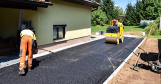 Асфальтирование тротуаров в Новомосковске - цена от 3614 руб. в ТротуарнаяПлитка